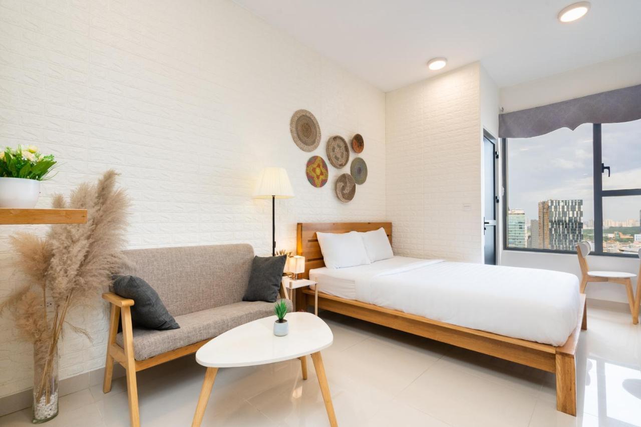 Cbd Rivergate- Infinity Pool Signature Ho Chi Minh City Exterior photo